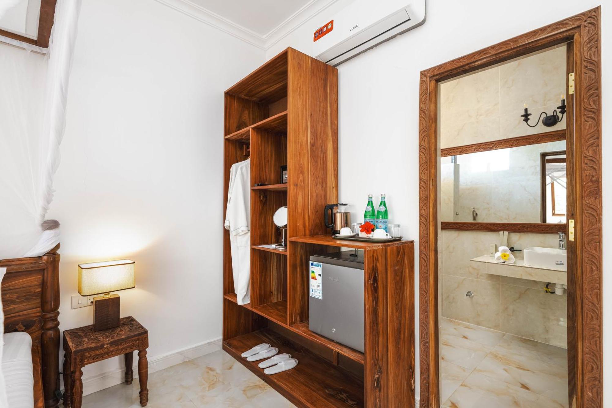 Karibu Beach Resort 퐁궤 외부 사진